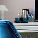 Focus Premium By Focus *