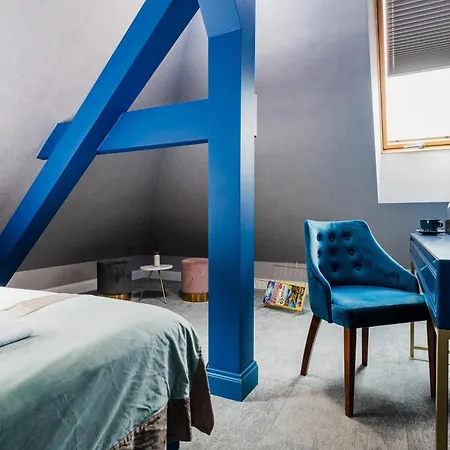 Focus Premium By Focus *