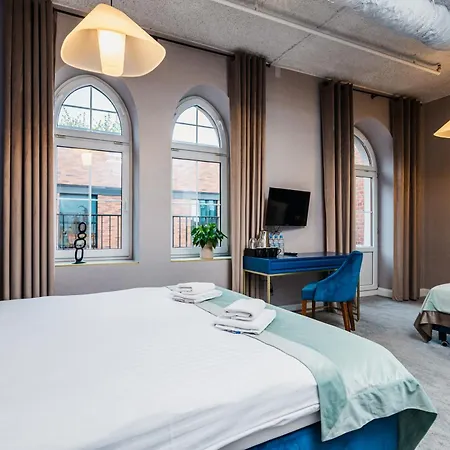 Focus Premium By Focus *