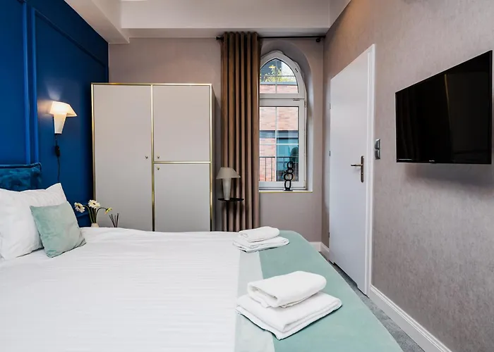 Focus Premium By Focus *